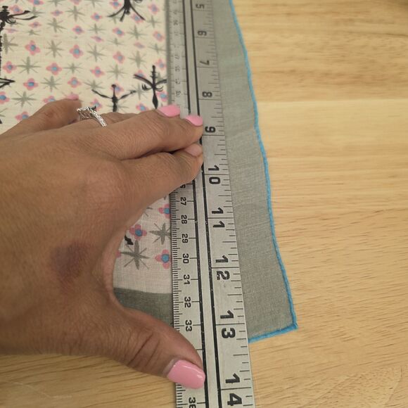 Pat Prichard Vintage Pocket HANKY Handkerchief, Hall Trees,Novelty 13x13in - Picture 5 of 6